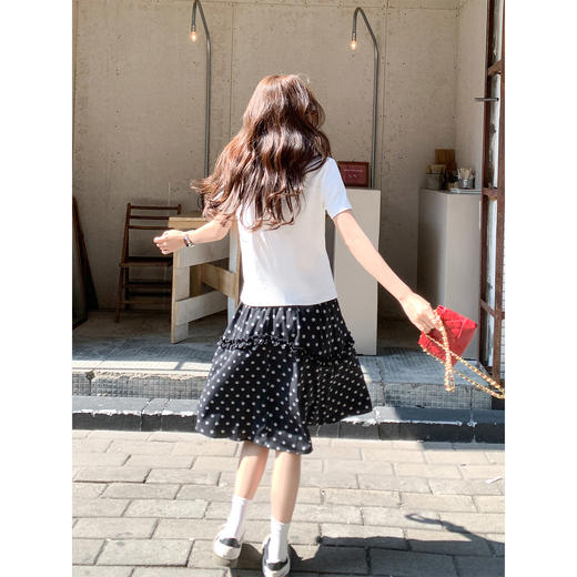 <曾小咸推荐>4.13现货秒杀 ！微信超特价！韩系印花短袖 日常109.99 立减50 秒杀59.99！！碎花半身裙  秒杀79.99！！ 商品图4