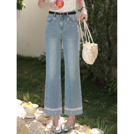 鹿向南「午后花园」蓝色直筒牛仔裤女春季新款蕾丝拼接显瘦长裤子 商品图3