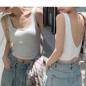 【质感满满❗️美式交叉背心】辣妹属性百搭小背心，内里自带胸垫，无钢圈罩bei一体文胸和背心，免穿nei衣更加轻盈自在，修身内搭自带胸垫遮副乳美背女