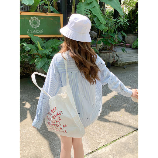 <曾小咸推荐>韩系蝴蝶结绣花防晒衬衫女 商品图4