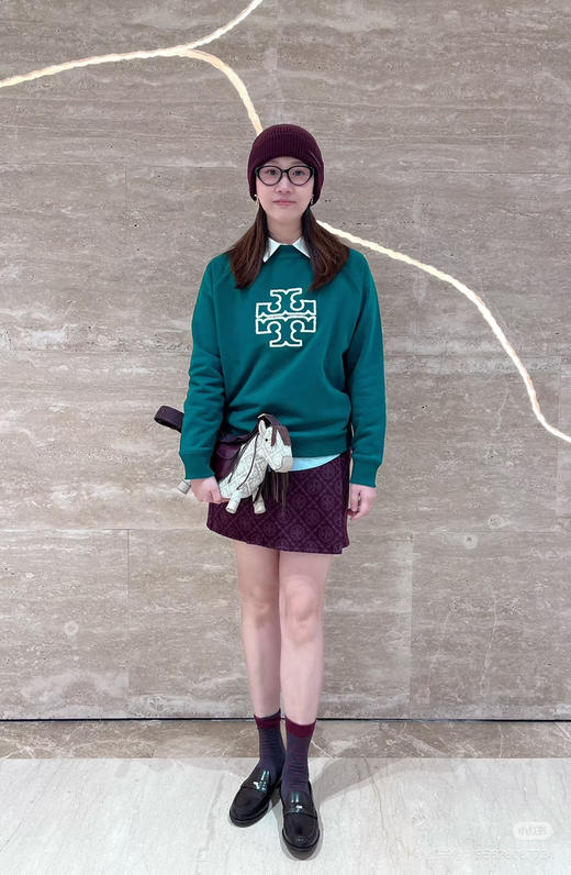 T*ory Burch汤丽·柏琦 经典双T logo毛巾刺绣插肩款卫衣 商品图9