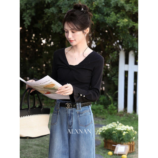 现货 鹿向南「巴黎晚报」设计感棕色长袖T恤女秋新款法式显瘦上衣 商品图3