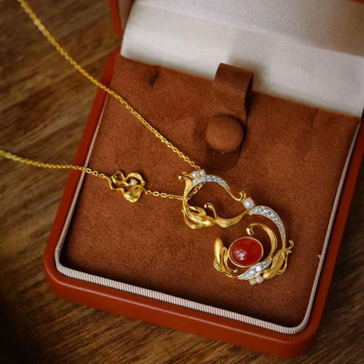 龢盒原创 精品原矿河湾料南红锦鲤吊坠胸针二用 商品图0