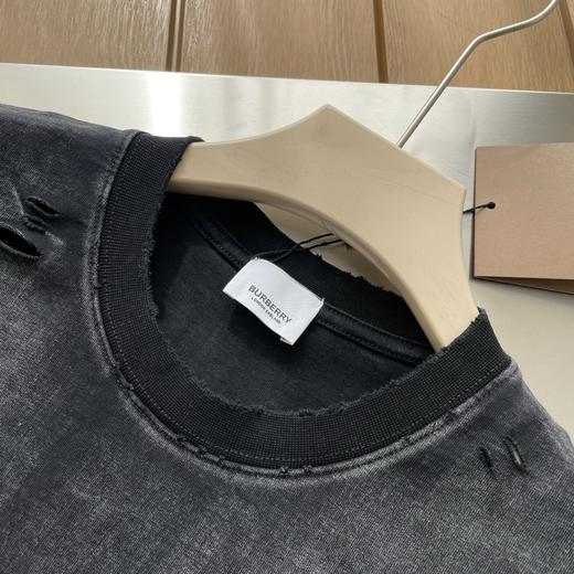 点此购买 巴宝莉春夏季男女款水洗裂痕短袖T恤 md 340705 商品图3