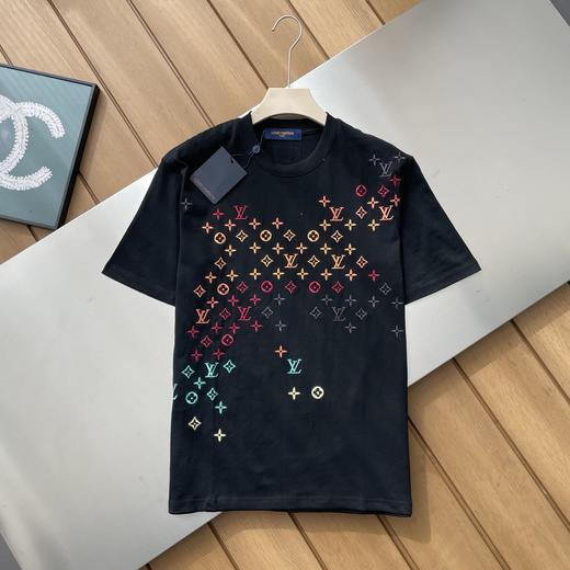 点此购买 LV春夏季男女款牙刷绣印花短袖T恤 md 340703 商品图3