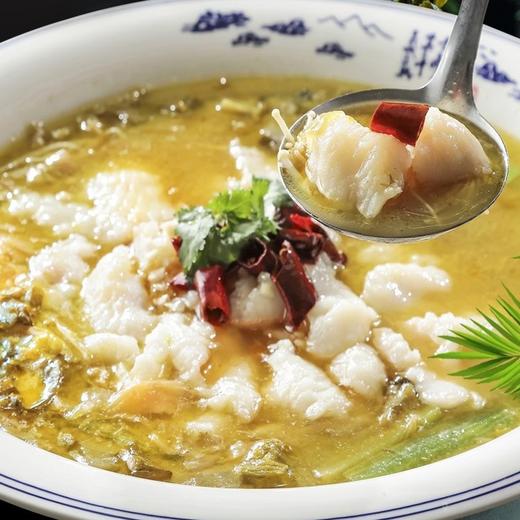 【4袋更值❗️金汤酸菜鱼400g/袋】无刺巴沙鱼片，文火熬制，汤黄美味，鲜嫩爽滑，酸香浓郁，免浆无刺巴沙鱼片预制菜金汤酸菜鱼QQ 商品图0