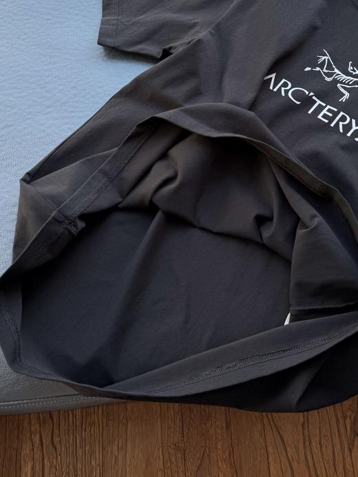 点此购买 始祖鸟春夏季男士有机棉短袖T恤 xj 340672 商品图13