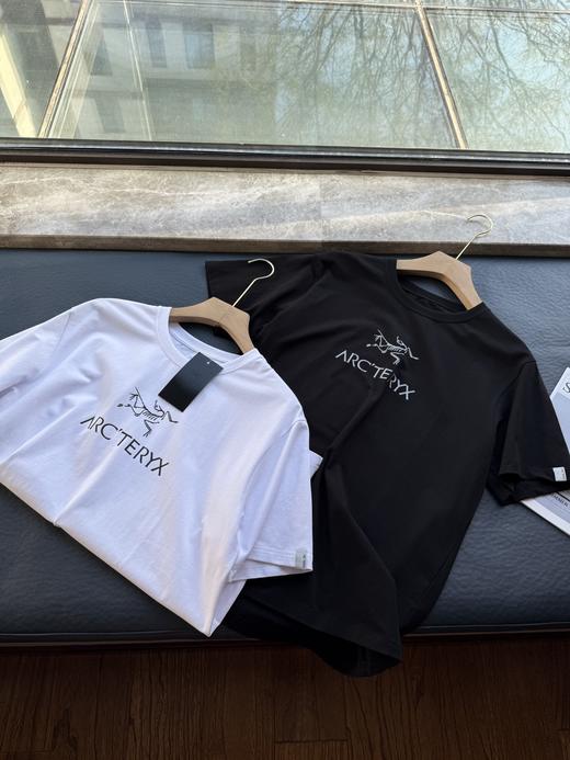 点此购买 始祖鸟春夏季男士有机棉短袖T恤 xj 340672 商品图6