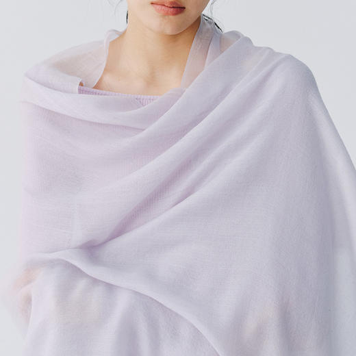东黎 • 山羊绒柔软保暖四季通用精纺披肩190CM*70CM  6013 商品图7