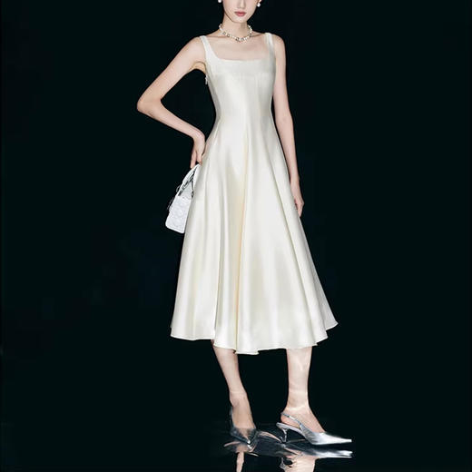 裁缝学苑AH126法式吊带连衣裙纸样女装无袖收腰礼服裙子样板图纸 商品图4