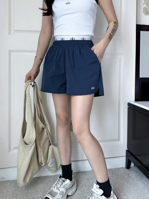 alo女士双腰短裤 商品图6