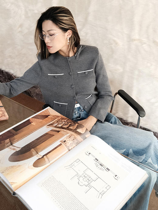 TR她热 巴黎香榭 灰色羊毛针织小香风蝴蝶结复古正肩短款开衫外套 商品图3