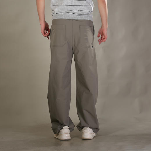 DRONKOO 2026 抽绳左侧圆标印花膝盖捏褶轻户外薄休闲长裤 商品图4