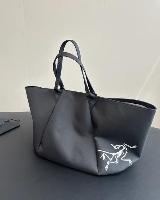 点此购买 始祖鸟多用途单肩手提包 xj 340676 商品图4