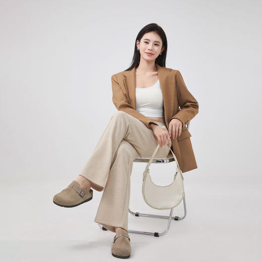 【ConfidentGoose 轻塑微喇裤】要舒适 更要有型‼️绵羊毛 + 蚕丝混纺 直筒微喇裤型 视觉更显瘦 高弹加宽高腰 提高腰线  不堆褶 不贴腿 商品图0