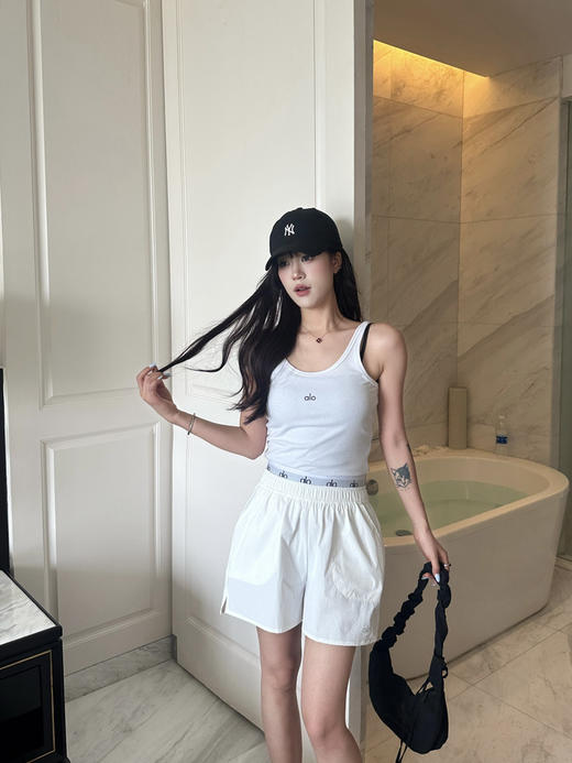 alo女士双腰短裤 商品图2