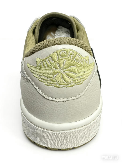 Travis  Scott x Jordan Air Jordan 1 Low Golf 倒钩6.0 EVA 低帮 高尔夫球鞋 商品图3