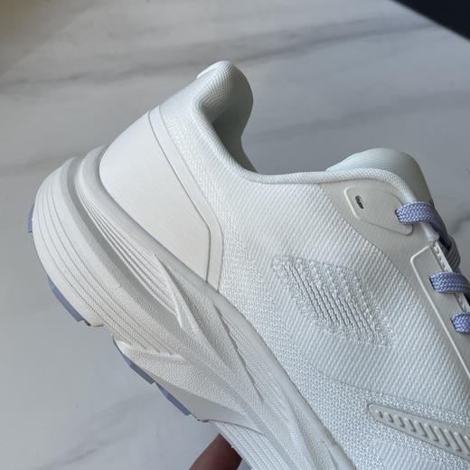 点此购买 可隆男女款抓地V底巴斯夫轻盈越野户外功能鞋跑鞋 98 340724 商品图5