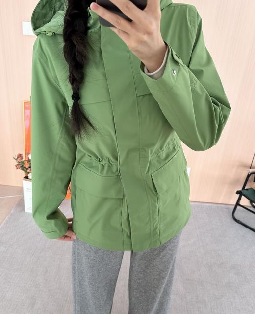 点此购买 乐飞叶春夏季女士户外防水冲锋衣风衣夹克外套 zc 340694 商品图8