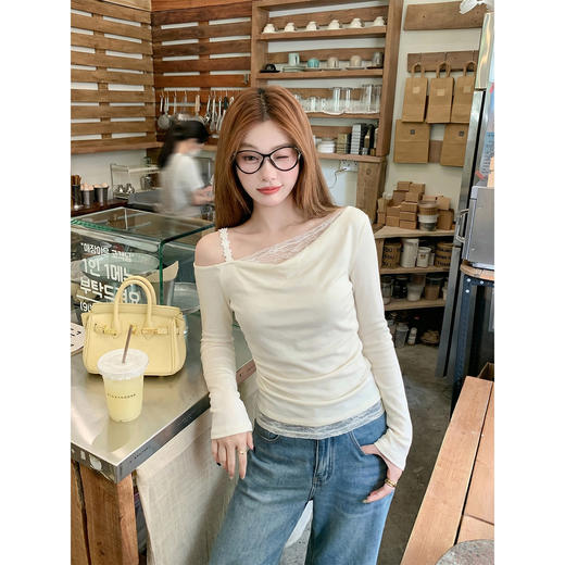 <曾小咸推荐>斜肩拼接蕾丝t恤女长袖上衣 商品图2