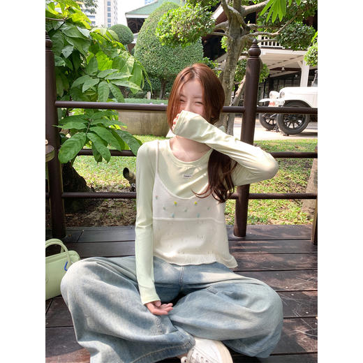 <曾小咸推荐>韩系针织白色V领短吊带背心 商品图1