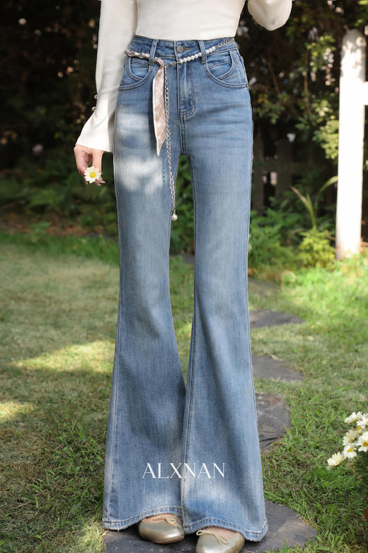 鹿向南「浅蓝浣纱」蓝色直筒牛仔裤春季款紧身高腰时尚微喇长裤女 商品图5