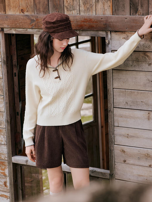 【百图lulu定制】【牛角扣针织衫】百图 撞色锁边   翻领牛角扣毛衣 商品图6