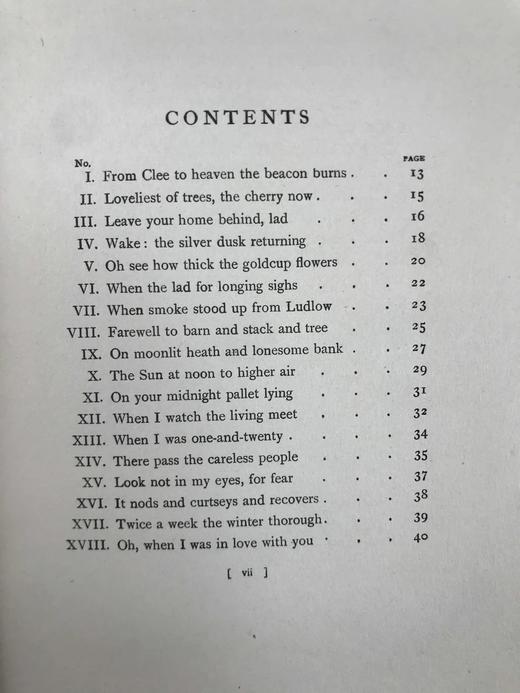 1908年 豪斯曼《西罗普郡少年》 8幅彩色插图 布面精装32开 商品图5