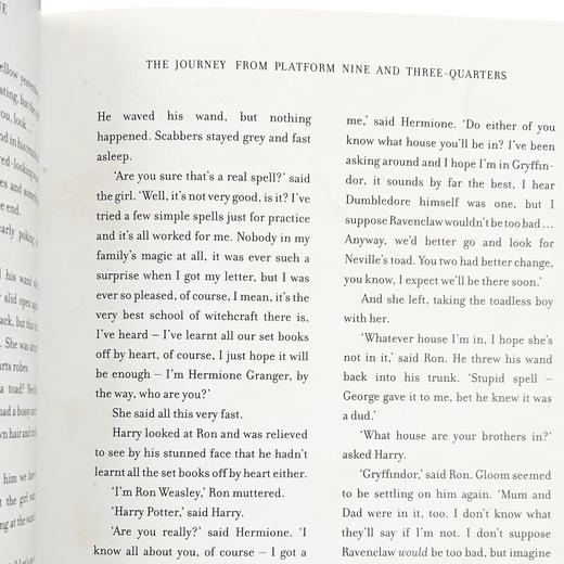 哈利波特与魔法石 插图平装版 英文原版 Harry Potter and the Philosopher’s Stone Illustrated Edition JK罗琳 英文版进口书 商品图4