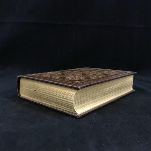 限量签名本！杰拉德·格林《最后的怒汉》 约10幅插图 豪华皮装18开 商品图1