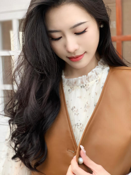 【百图lulu定制】【建模马甲】V领 珍珠扣 百搭 PU皮马甲 商品图8