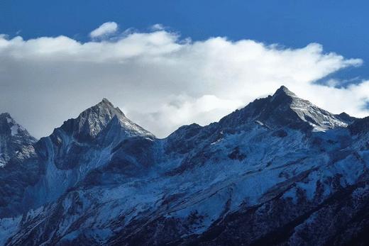 周末不加价！四姑娘山！低至278元住【小金郦湾酒店】享小金县品质天花板暖居+双早··· 商品图0