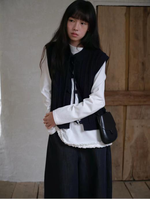 步履不停/6A14072C/绞花正反针马甲背心 商品图4