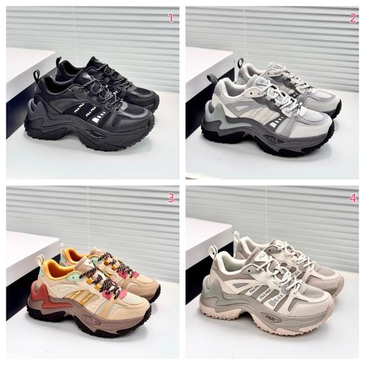 点此购买 斐乐鱼刺3女士休闲鞋厚底增高鞋运动鞋老爹鞋 dx 340734 商品图0