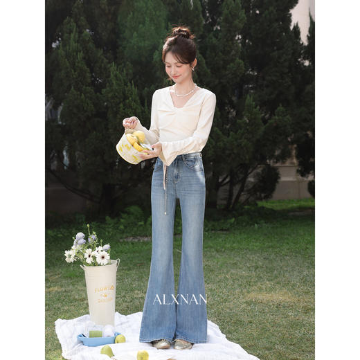 鹿向南「浅蓝浣纱」蓝色直筒牛仔裤春季款紧身高腰时尚微喇长裤女 商品图1