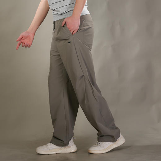 DRONKOO 2026 抽绳左侧圆标印花膝盖捏褶轻户外薄休闲长裤 商品图1