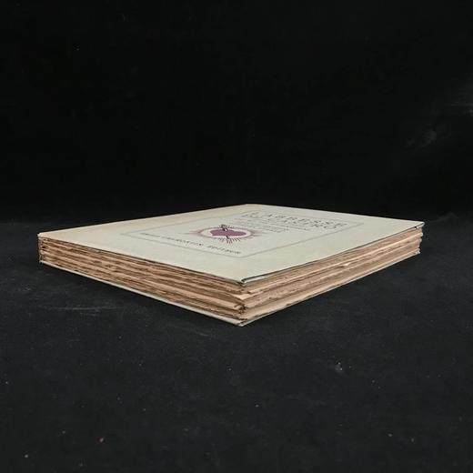 【法语】限量1530册！1942年 司汤达《卡斯特罗修道院》 乔治·莱帕装饰派艺术彩色插图 平装18开带书匣 商品图2