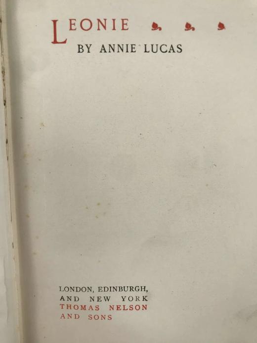 约20世纪早期 安妮·卢卡斯《莉奥妮》 8幅彩色插图 漆布精装32开 商品图4