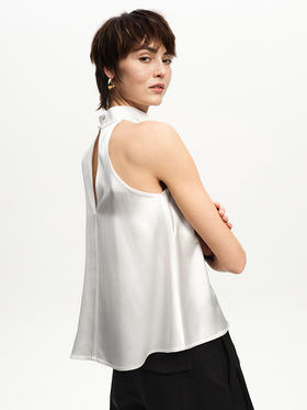 TR她热 优雅小姐 白色醋酸缎面镂空优雅光泽小高领无袖挂脖背心