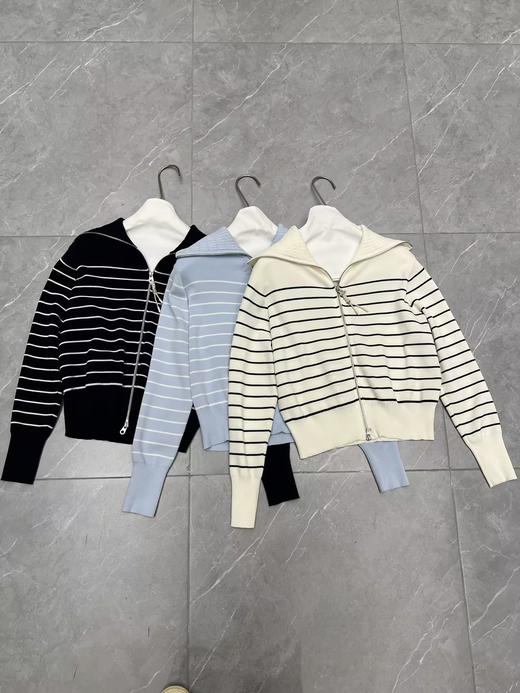 【门店同款】ENJOY春季“柔权主义”麻花翻领针织开衫 169244959 商品图0