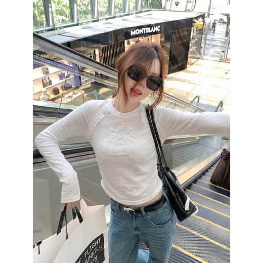 <曾小咸推荐>韩系蝴蝶结修身长袖t恤上衣 商品图1