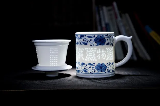 青花玲珑瓷老板杯