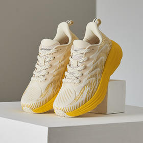 【“千元级”配置 贾卡网面 防泼高弹缓震】嘉适步灵动2.0Turbo舒适慢跑透气耐磨运动鞋