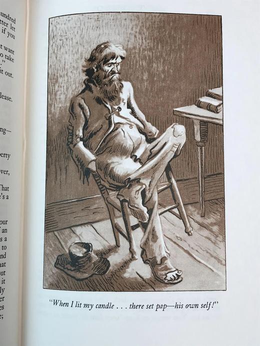 马克・吐温《哈克贝利・费恩历险记》 配多幅精美彩色插图 豪华皮装 商品图9