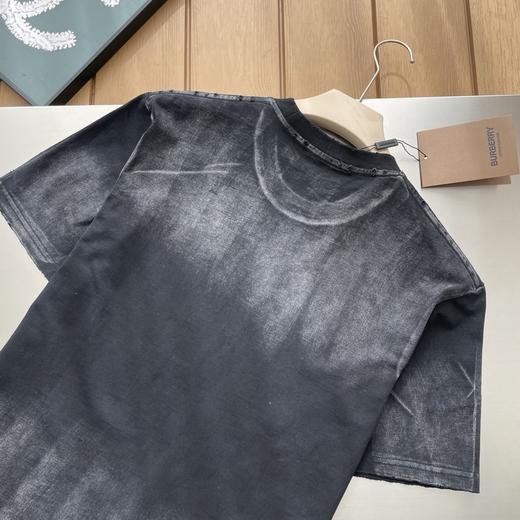 点此购买 巴宝莉春夏季男女款水洗裂痕短袖T恤 md 340705 商品图8