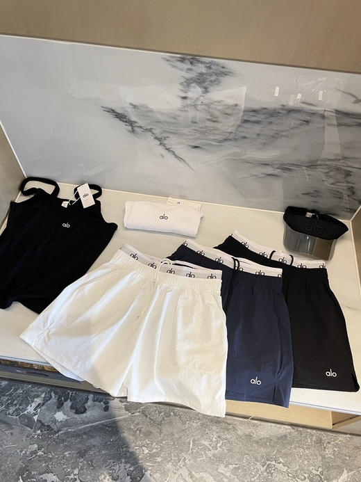 alo女士双腰短裤 商品图7