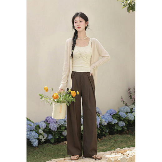 鹿向南「云柔春序」杏色针织开衫女春新款短款无袖背心休闲裤套装 商品图0
