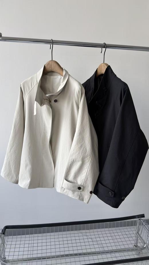 26春款SISLEY纯原单风衣外套，韩国🇰🇷客供面料，超有质感，面料自带光感，高级感满满，简单大气的廓形，不挑身材，超好驾驭！ 商品图0