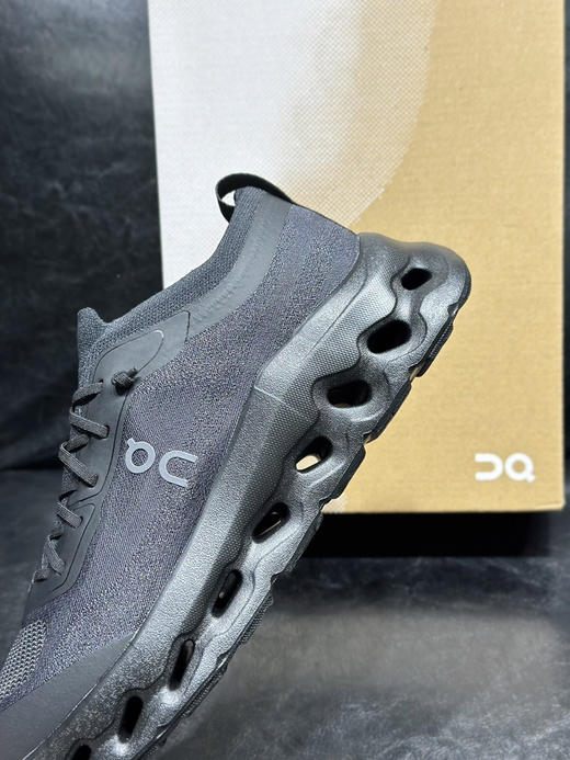 春季特惠💰320 Zendaya x Law Roach x On 昂跑 Cloudtilt Moon 以前卫艺术视角重塑经典鞋型 商品图7