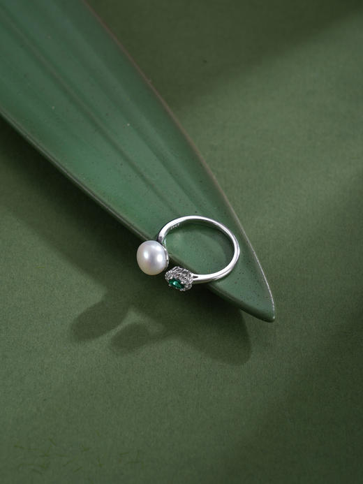 子佩集【光华岁月】银S925珍珠惜王妃戒指【RM0507-XF】绿椭圆2602 商品图4